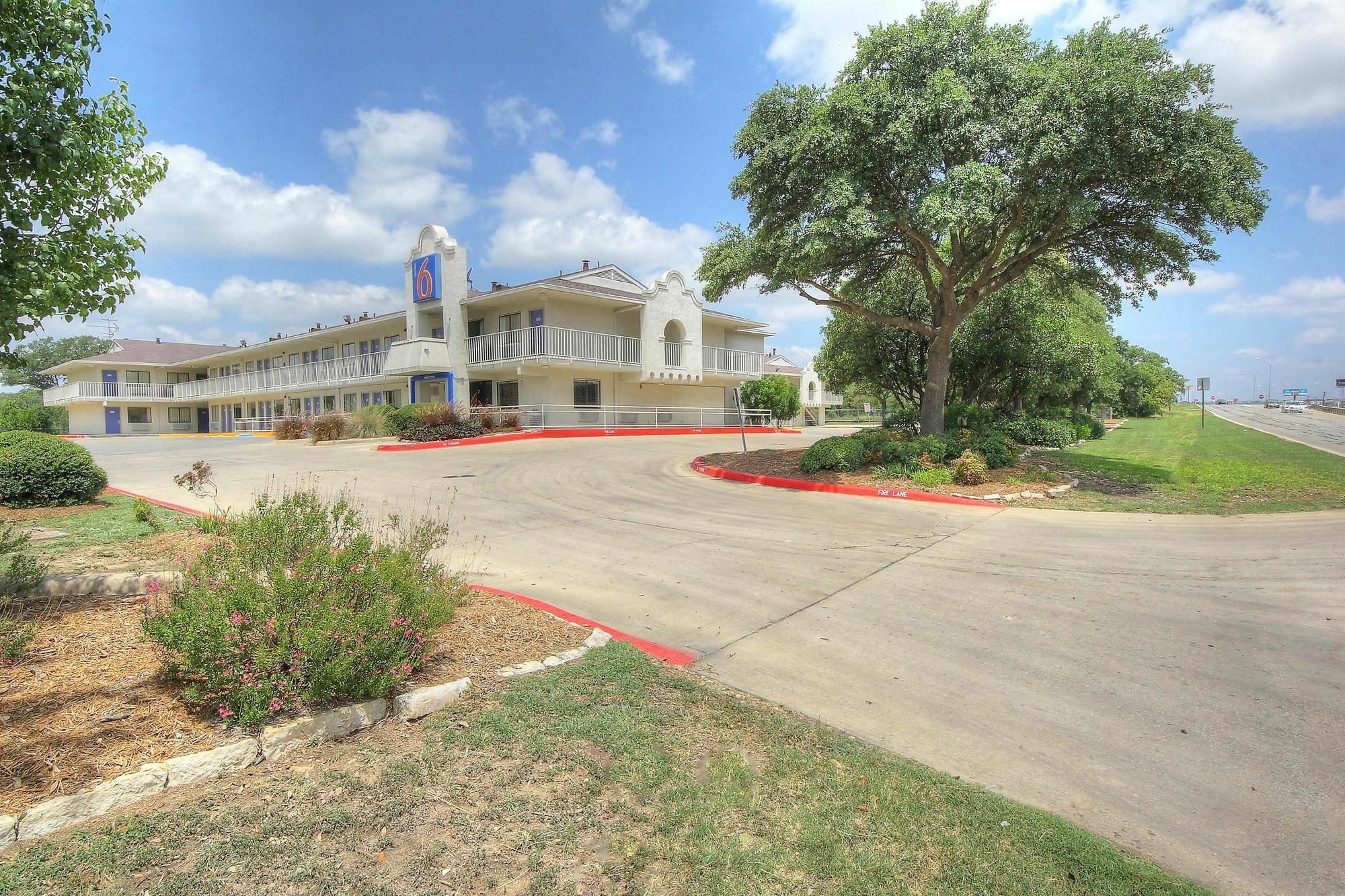 Motel 6 San Antonio, Tx Six Flags Fiesta Tx - La Cantera Area ภายนอก รูปภาพ