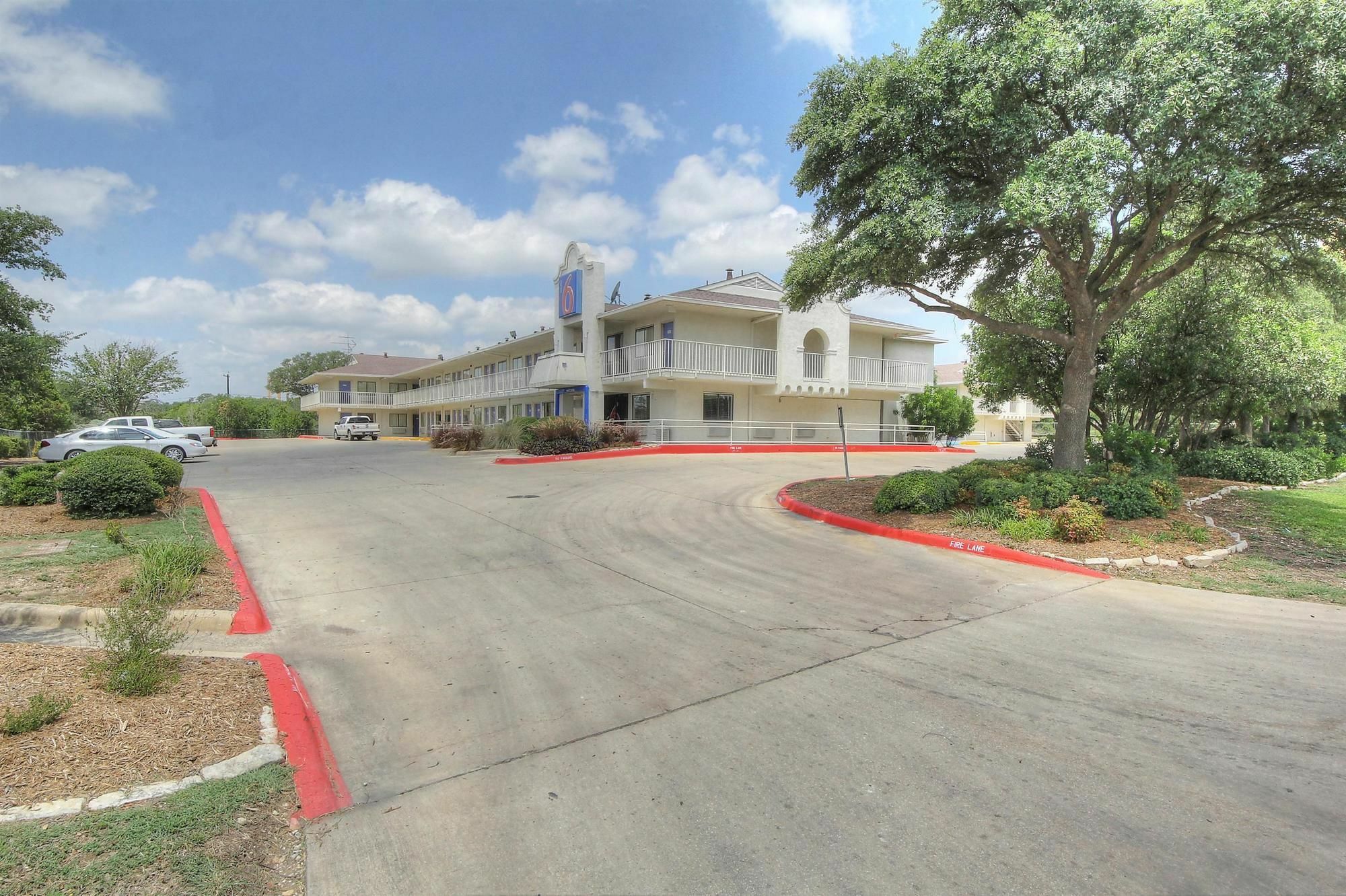 Motel 6 San Antonio, Tx Six Flags Fiesta Tx - La Cantera Area ภายนอก รูปภาพ